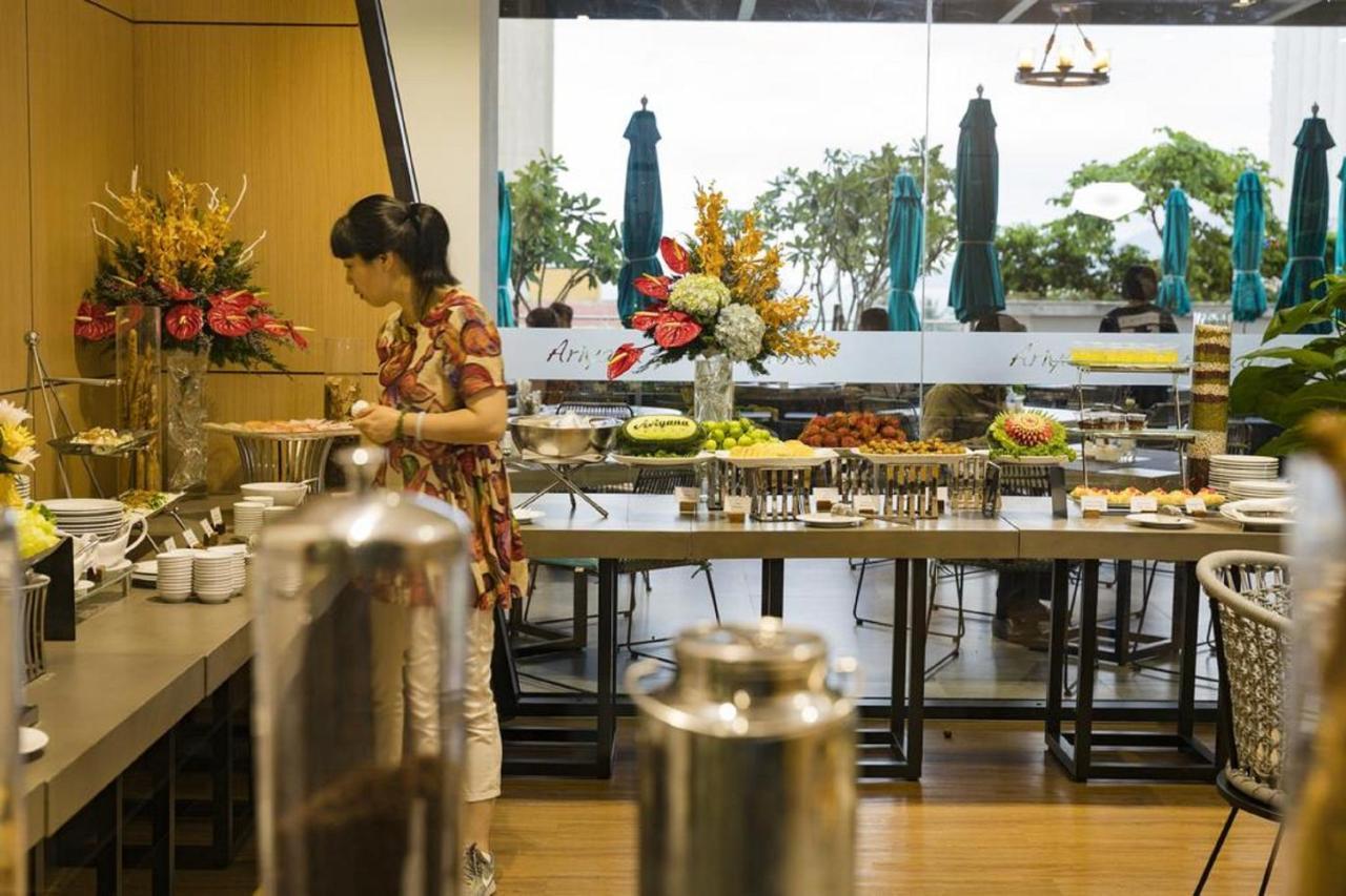 Parama Apartments Balcony Beachfront Nha Trang Exterior foto