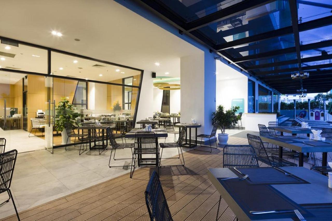 Parama Apartments Balcony Beachfront Nha Trang Exterior foto