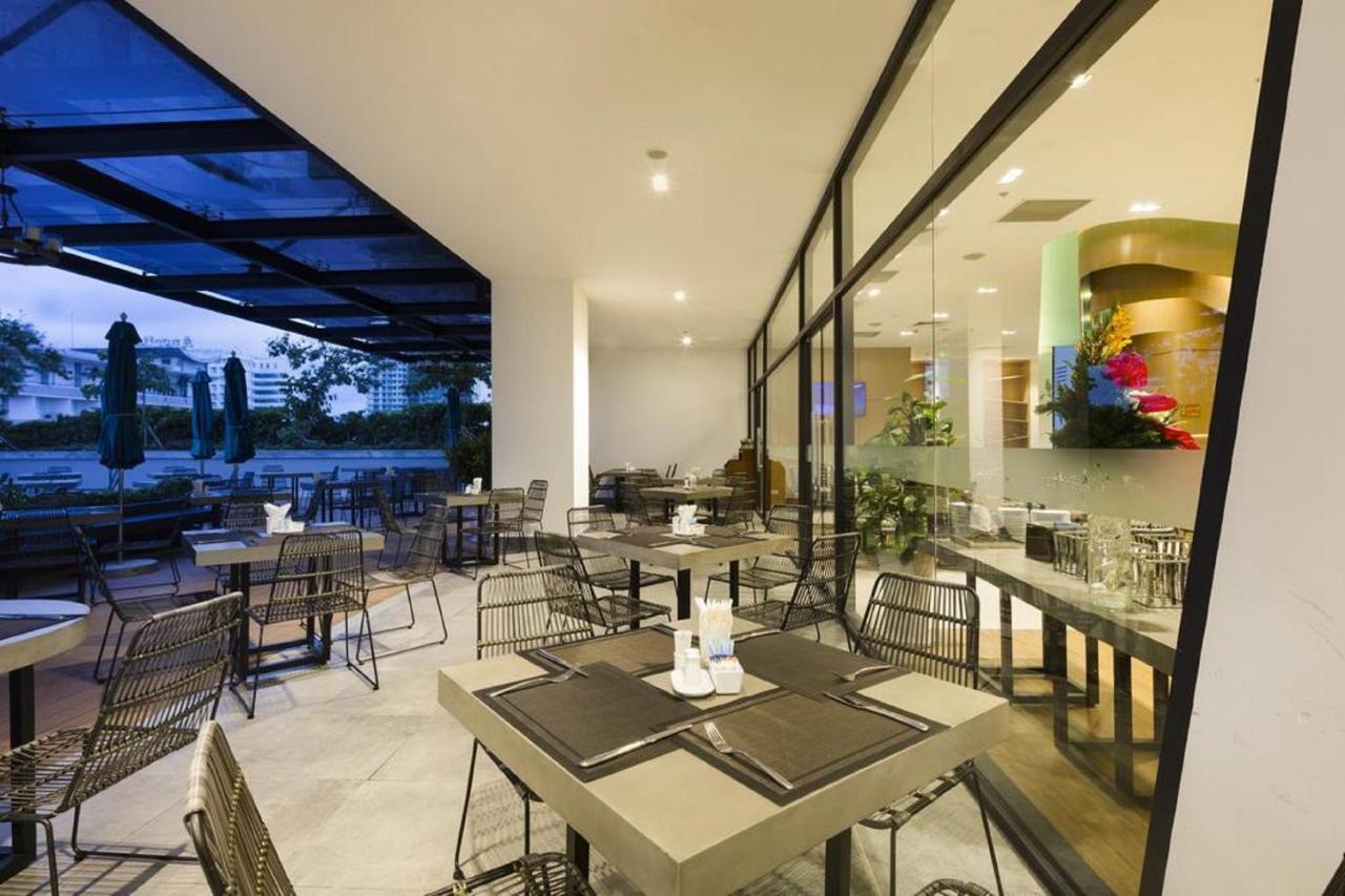 Parama Apartments Balcony Beachfront Nha Trang Exterior foto