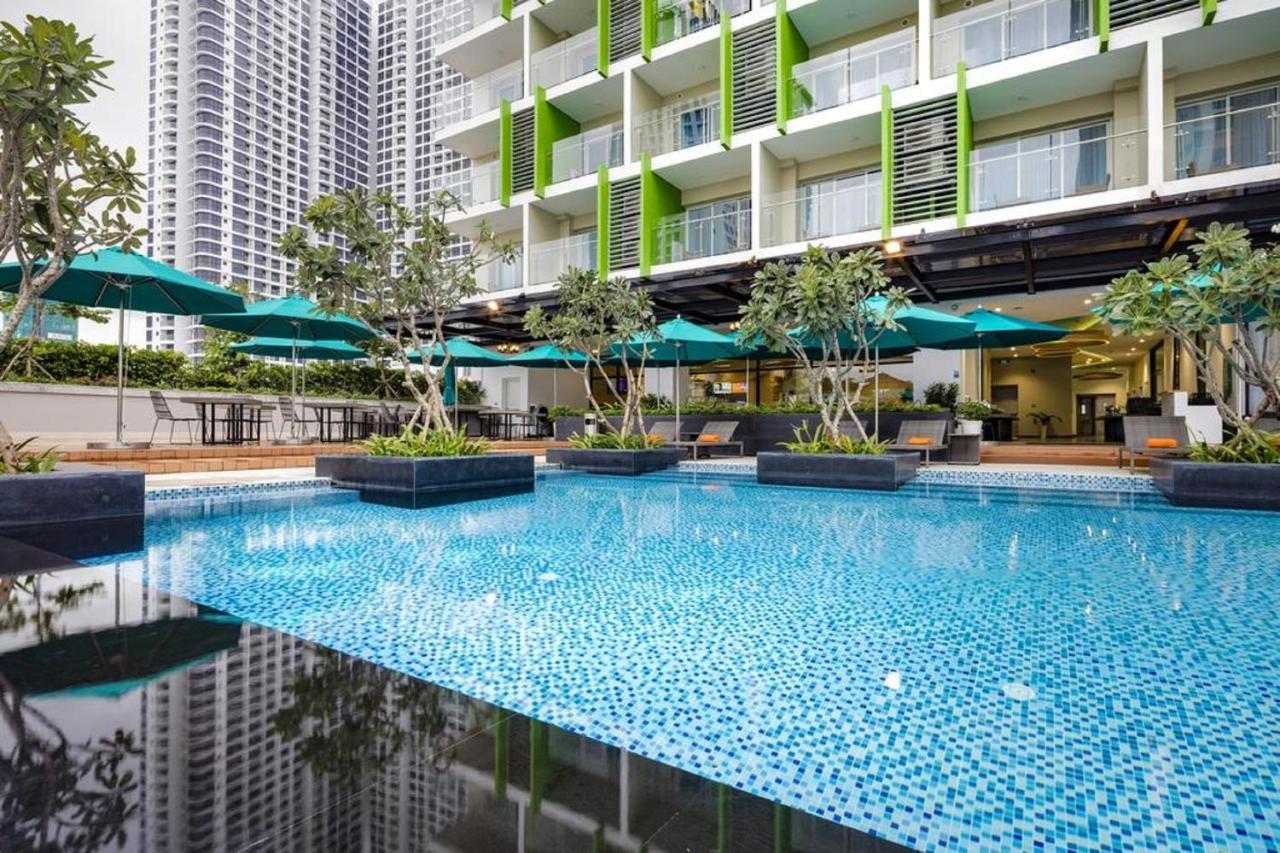 Parama Apartments Balcony Beachfront Nha Trang Exterior foto